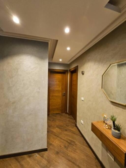 Appartement Stylish Oasis In New Cairo: 10 Min To Airport! Le Caire