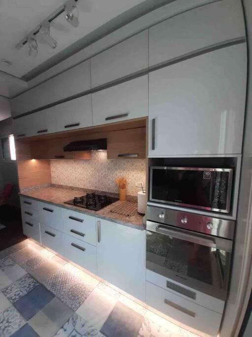 Stylish Oasis In New Cairo: 10 Min To Airport!