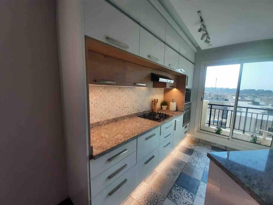 Stylish Oasis In New Cairo: 10 Min To Airport! Apartment *